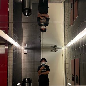 Meet your Posher, Cyris